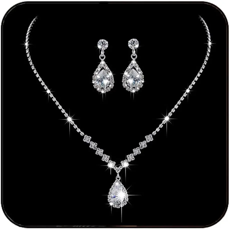 Earnings and Neckless Jenka beauty point uganda